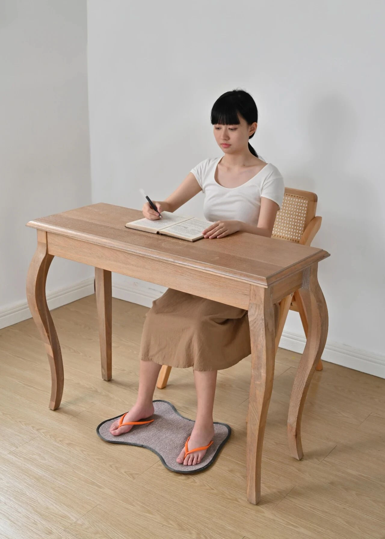 The Grounding Rug — image 2 of 6