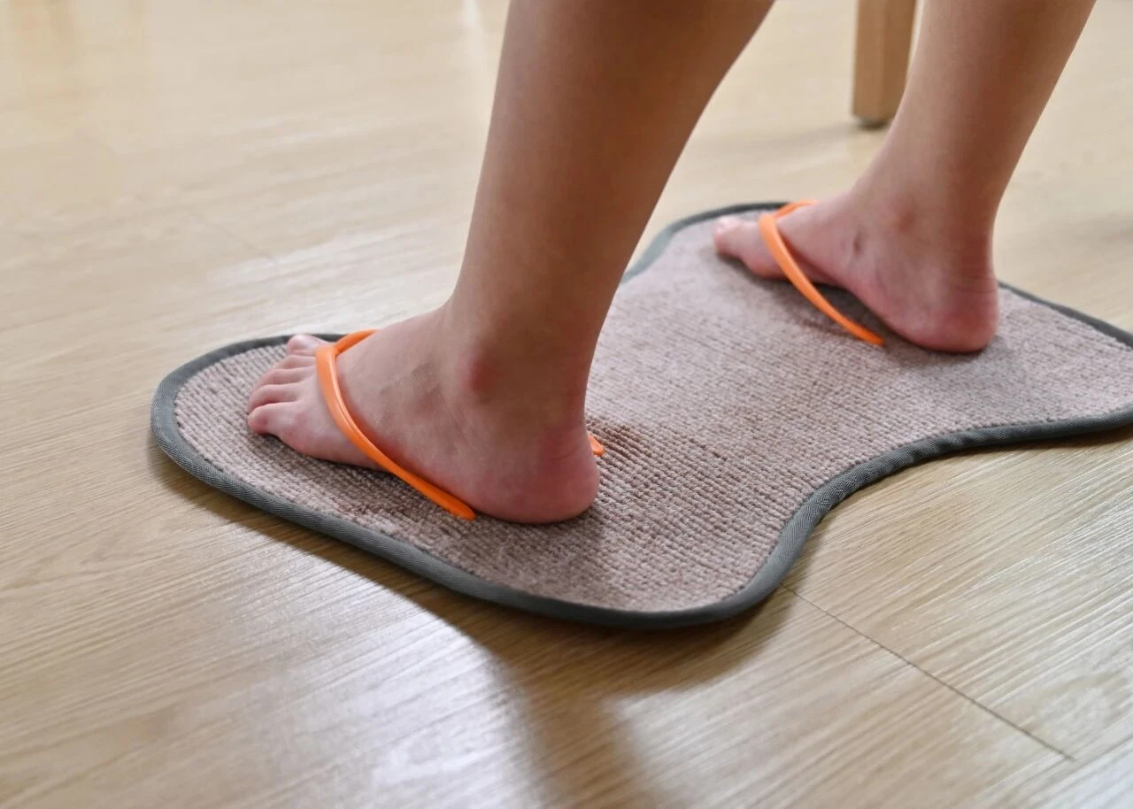 The Grounding Rug — image 3 of 6